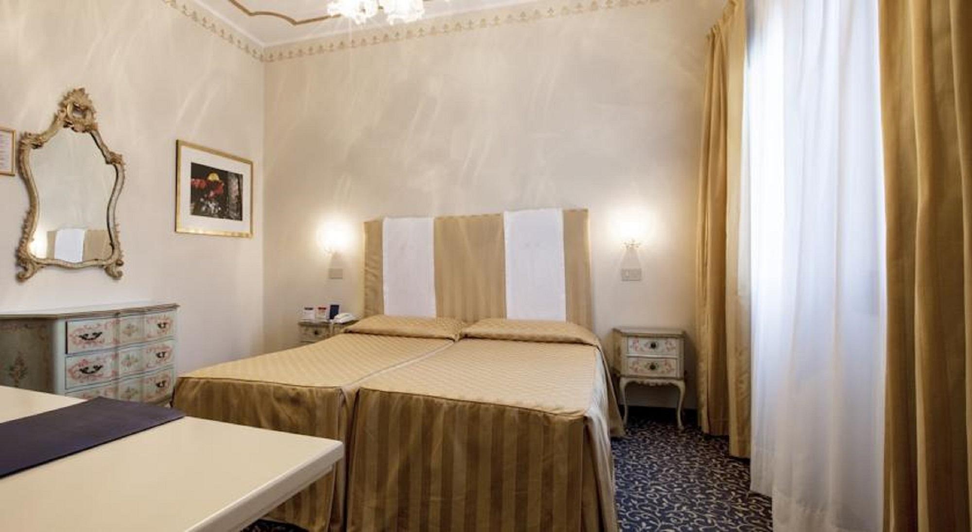 Hotel Principe Venezia Esterno foto